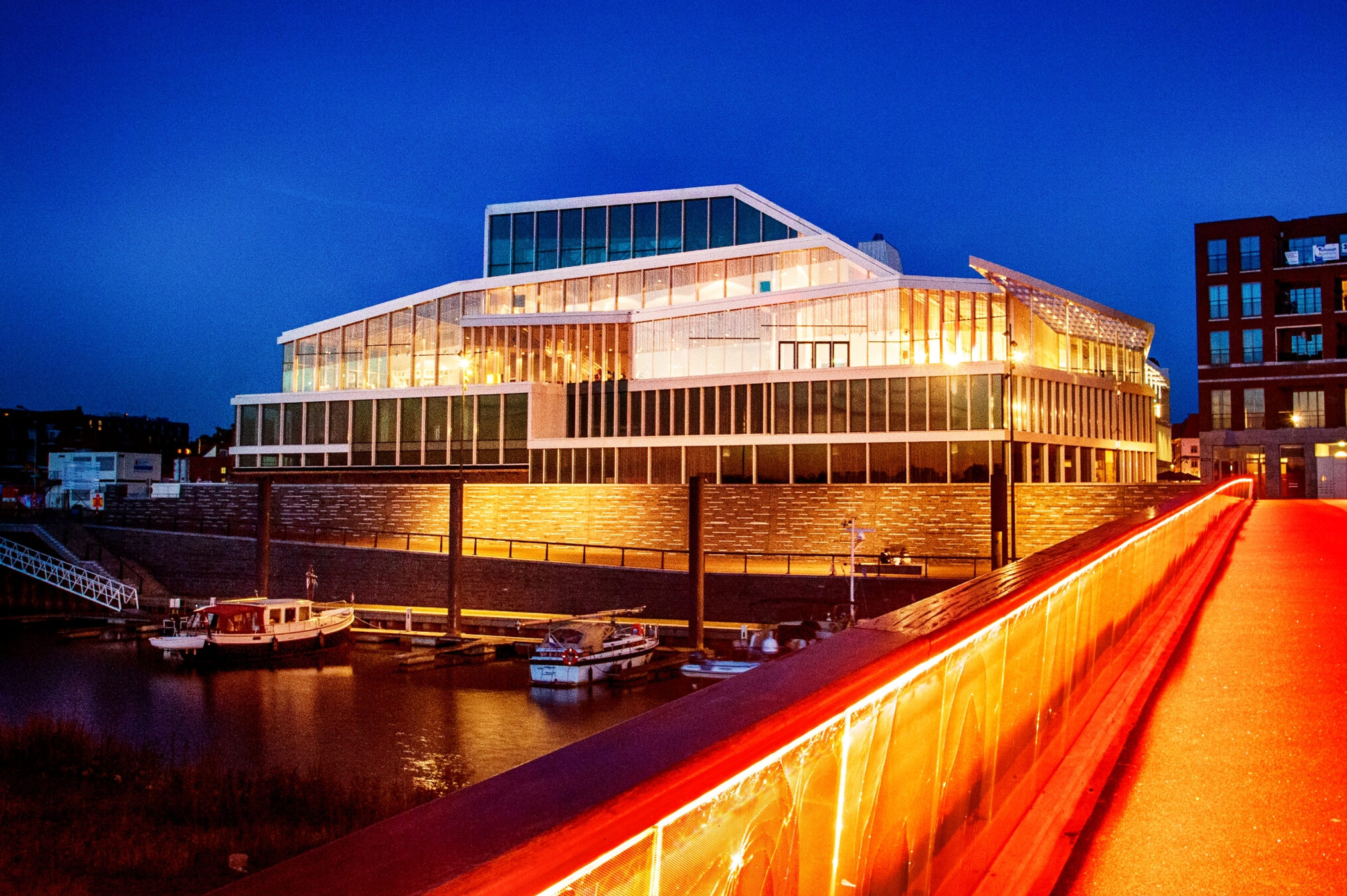 Maaspoort-Theater Außenansicht